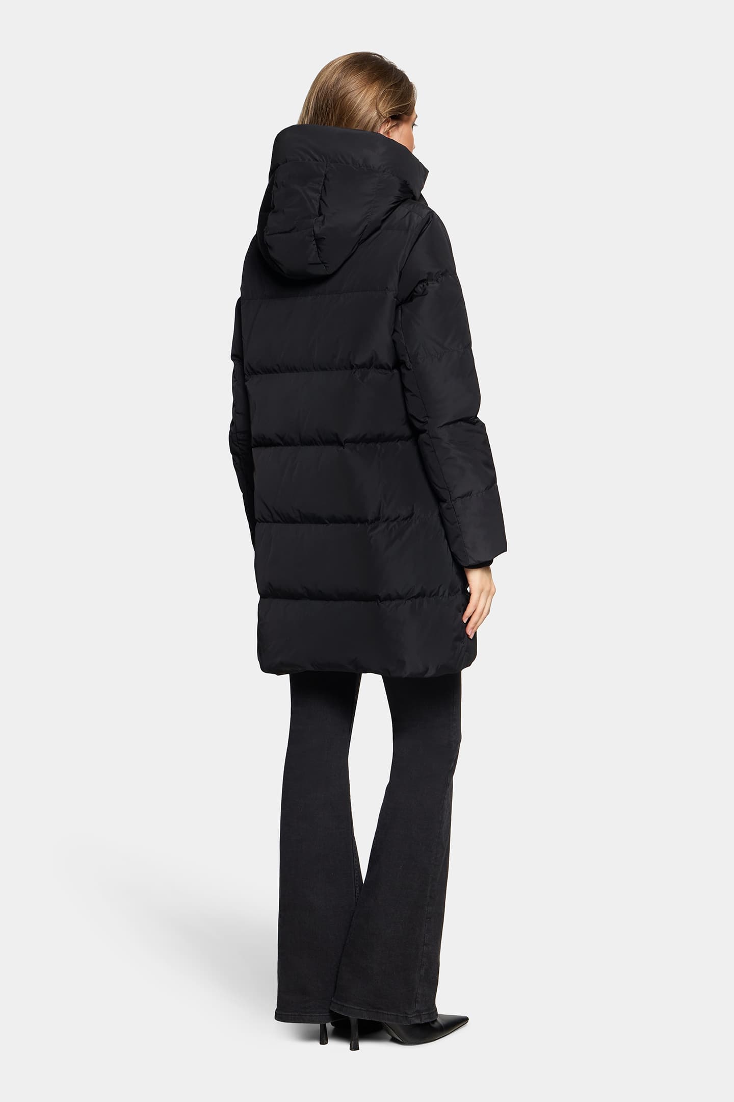 14189_408c32276f-22861-3610-89900-2-full