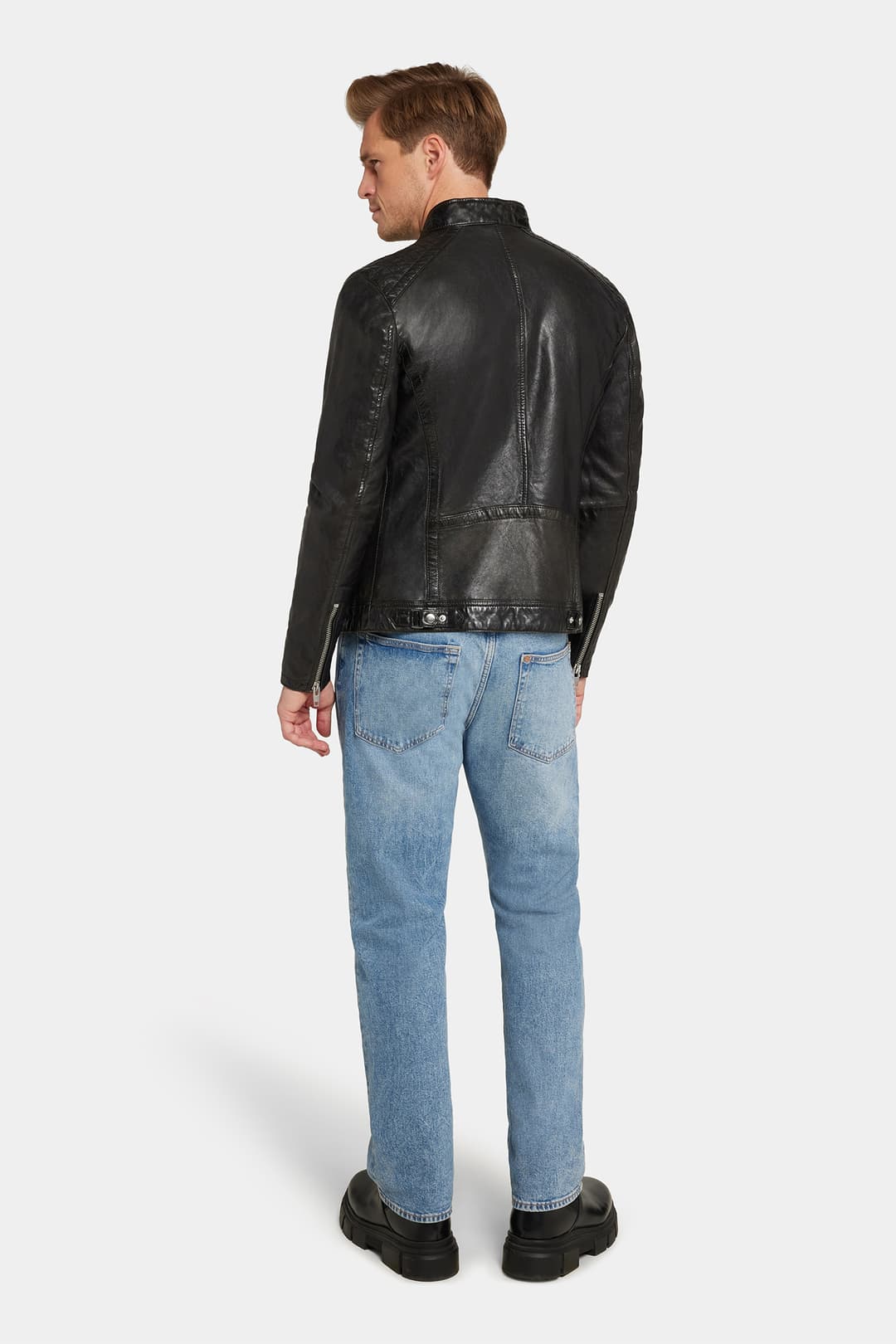 220_f6b2051a0f-21871-4040-89900-2-original