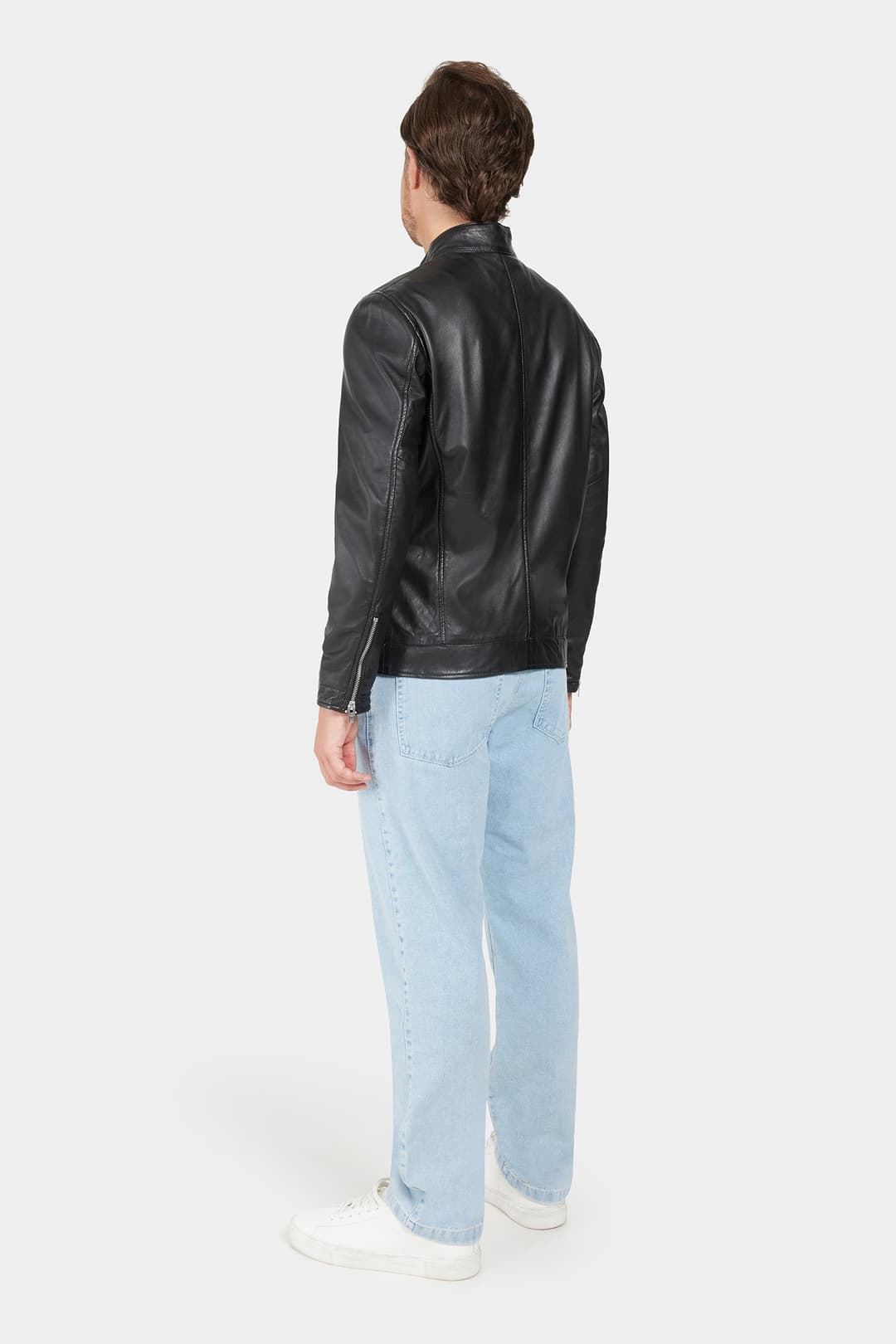 3689_60765a9c00-22505-2520-89900-02-original